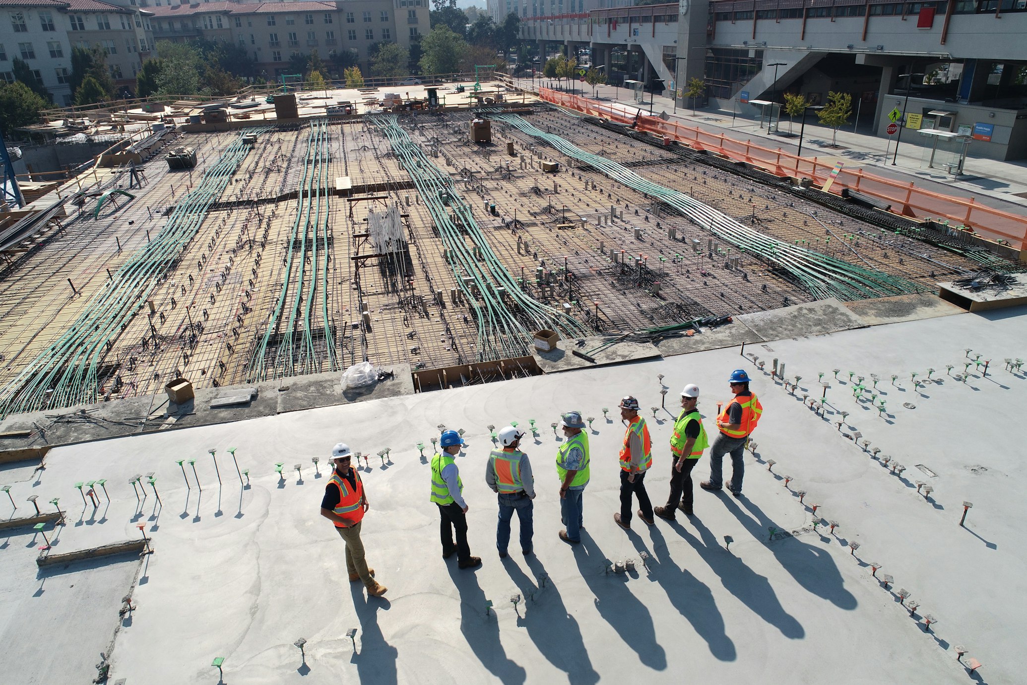 Apoio completo à construção